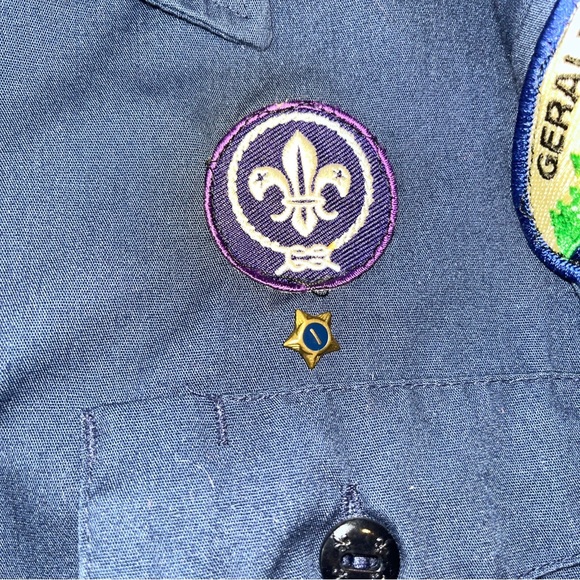 BOY SCOUTS blue UNIFORM SHIRT PATCHES HAT gerald R ford wolf bobcat unit 2005, M - Picture 9 of 15